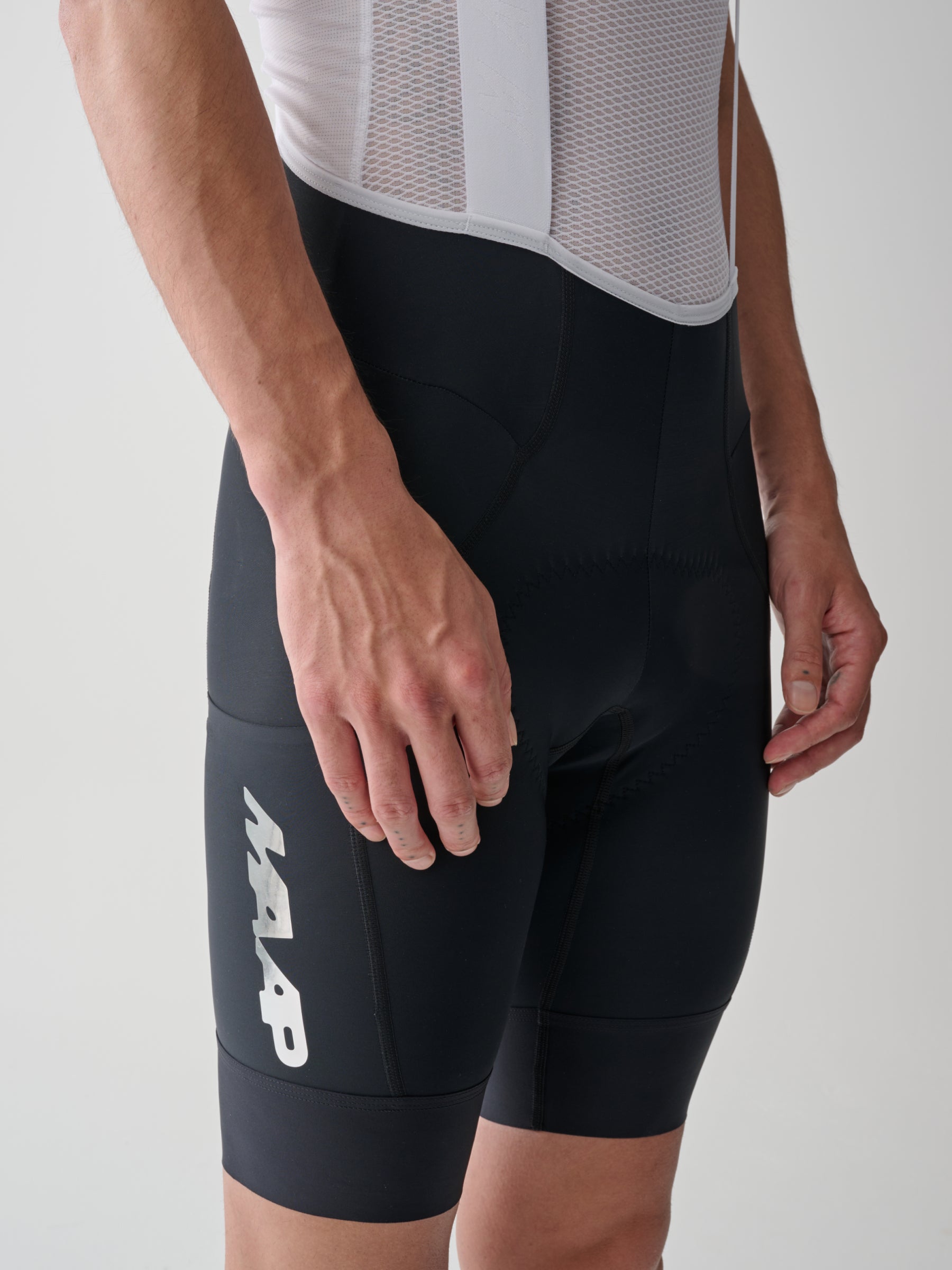 MAAP x Bleach Team Bib Evo Cargo