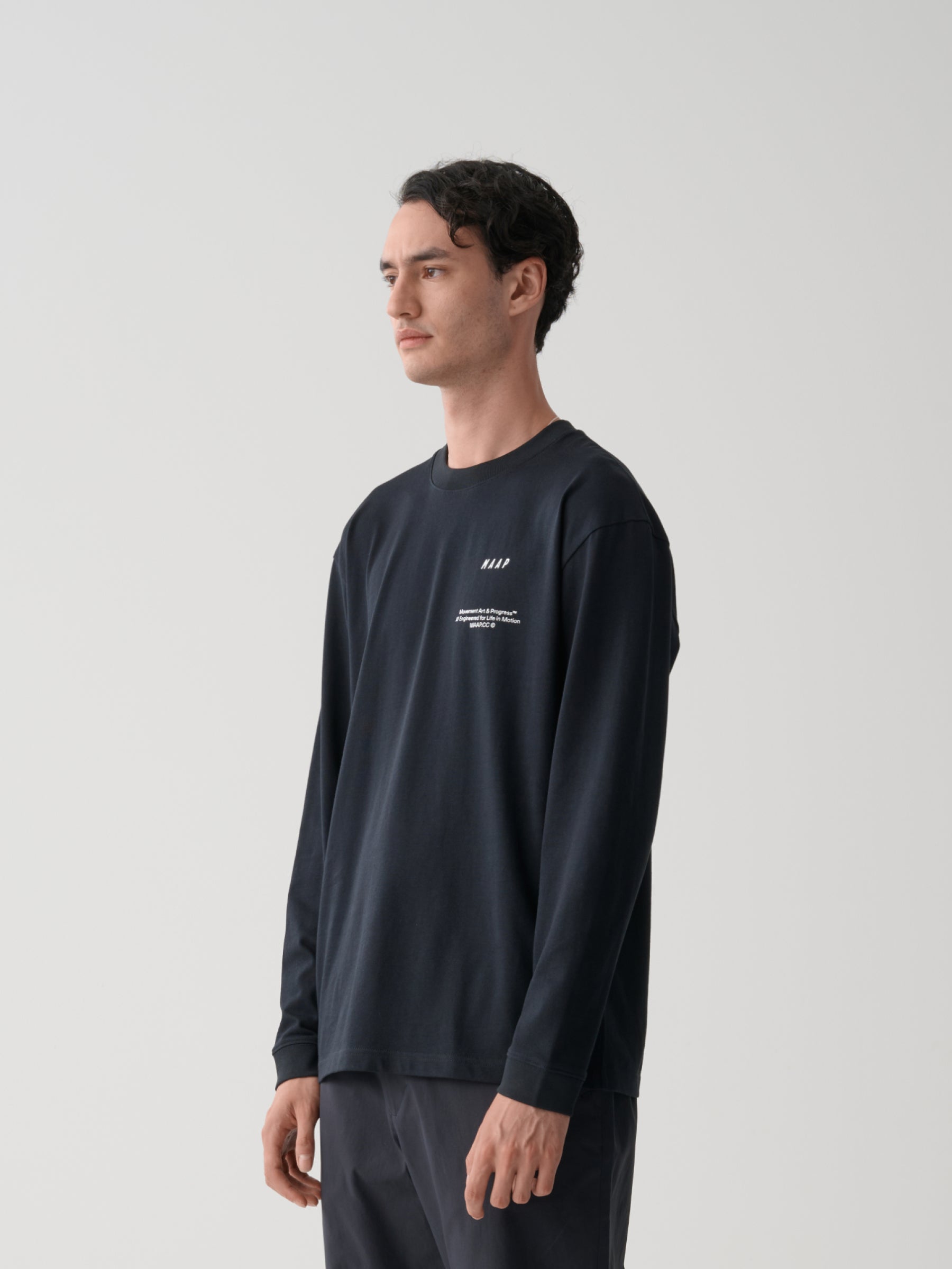 Essentials Print LS Tee