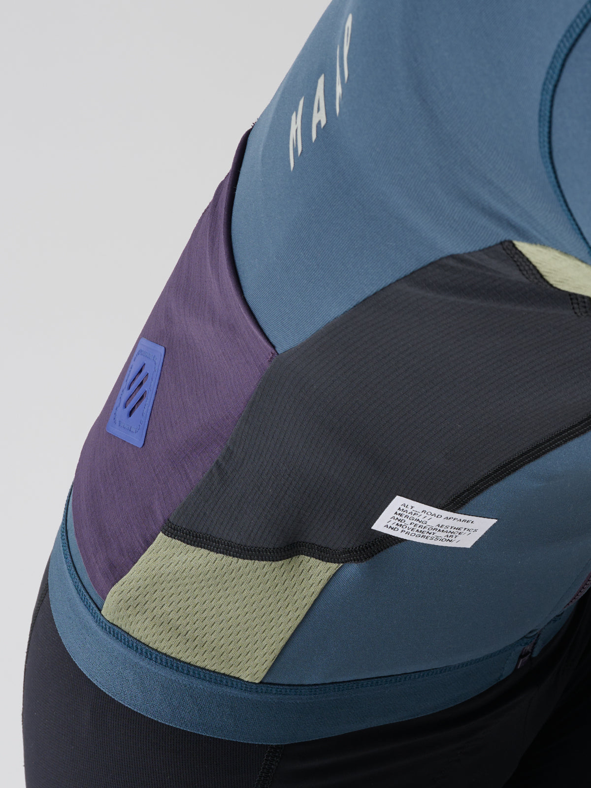 Women's Alt_Road™ LS Jersey